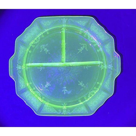 Vtg Uranium Depression Glass Divided Plate Princess Glow 10.25"  Anchor Hocking - Picture 1 of 4